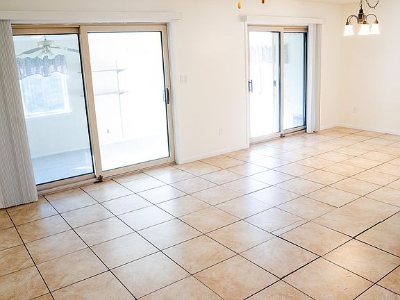 3rd image of 311 N 57th Ave