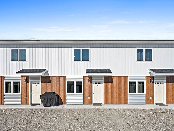 2nd image of 2755 Stone Pointe Ct