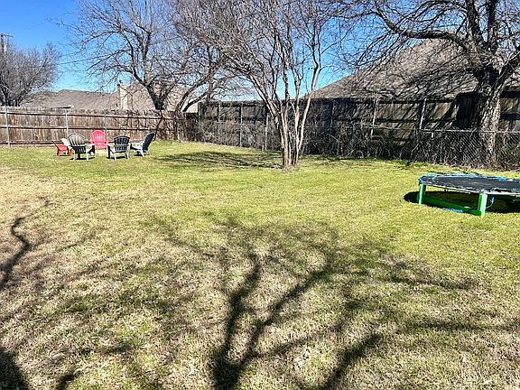 4th image of 1010 Kent Dr