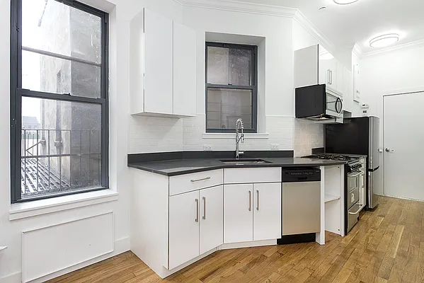 Rented by Bold New York | media 4