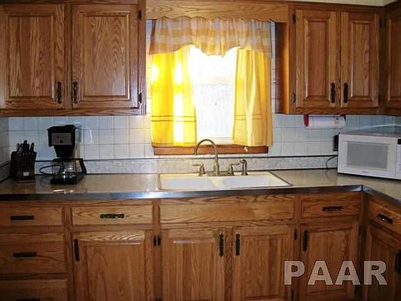 4th image of 4704 Crystal Ave