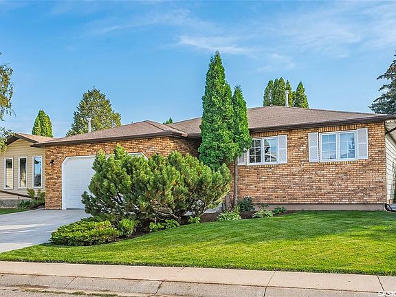 2nd image of 354 Marcotte Cres
