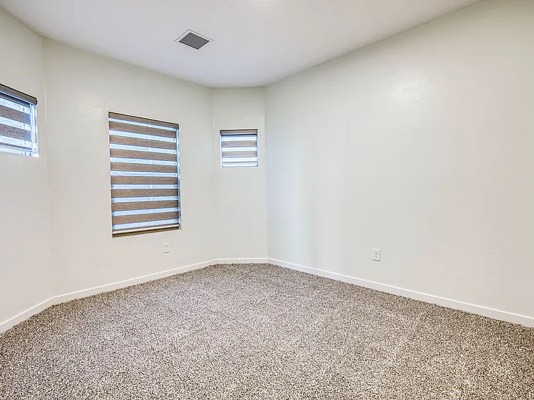 903 Dewsbury Way — Photo 42