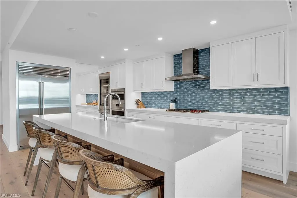 4 bed, 4.0 bath, 3238 sqft, $38,000 — Photo 2