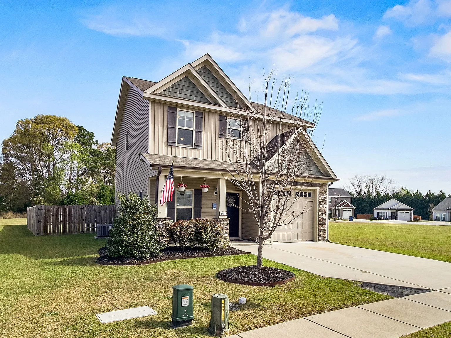 3 bed, 2.5 bath, 1470 sqft, $1,700 — Photo 3