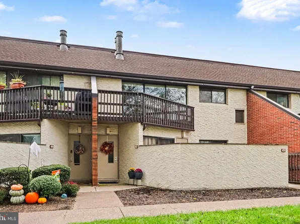 1071 Lancaster Blvd APT 3, Mechanicsburg, PA 17055