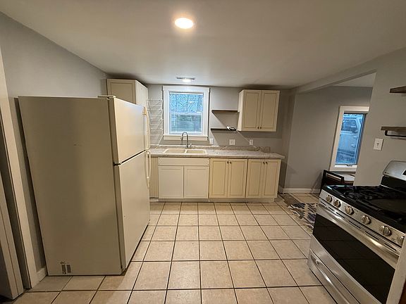5th image of 14659 Ammeraal Ave
