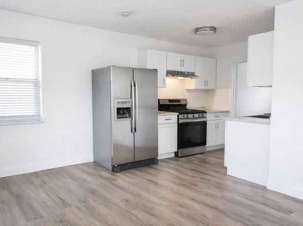 2135 Bay Dr, Miami Beach, FL