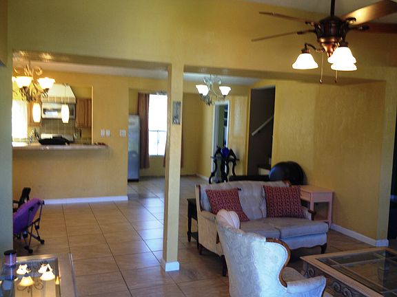 3rd image of 146 Idell Ave