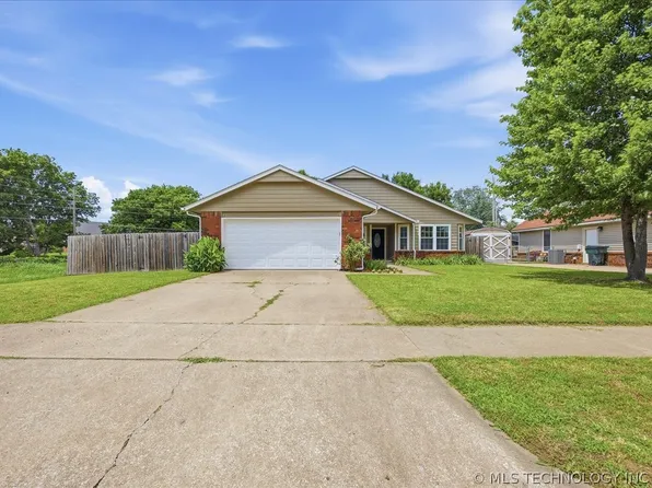 12007 E 83rd St N, Owasso, OK 74055