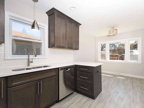 5th image of 7447 N Osceola Ave