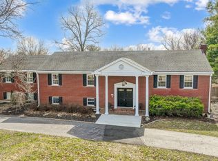 696 Dunwoodie Dr, Cincinnati, OH 45230