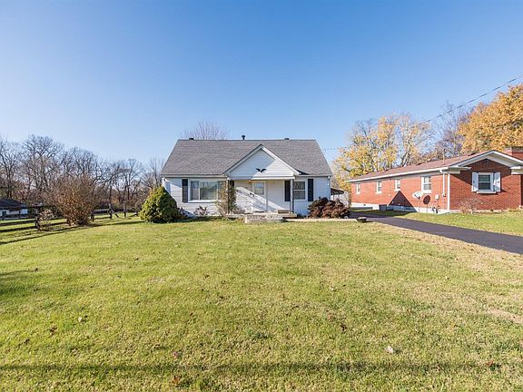 3rd image of 1857 Edgeworth Dr