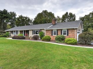 108 Old Farm Rd, Whitehouse Station, NJ 08889