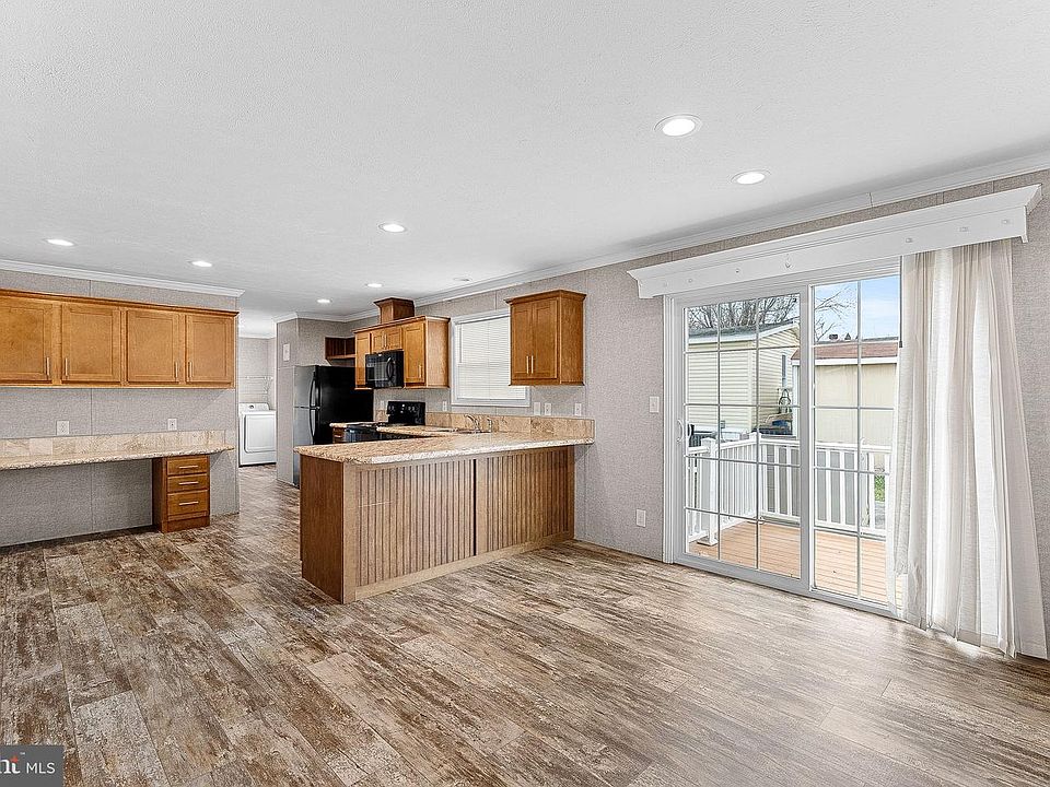 1st image of 135 Gregory Pl