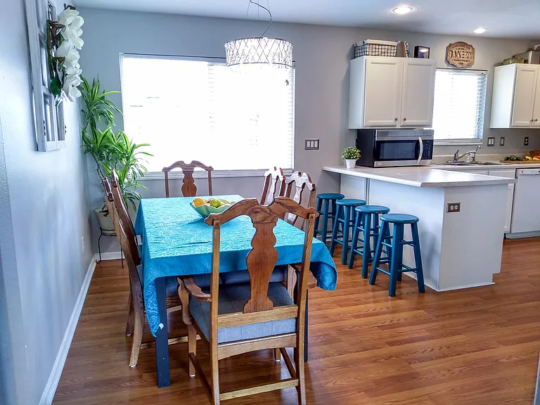 729 S 1420 W — Photo 15