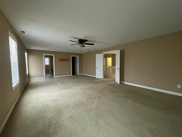 9532 Treyburn Green Way — Photo 6