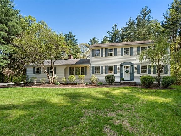 3rd image of 23 Wildwood Ln