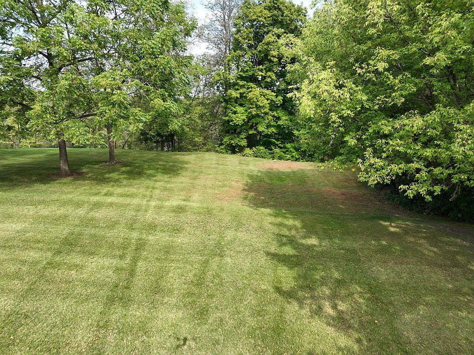 1st image of Lt1 East WI 33 HIGHWAY