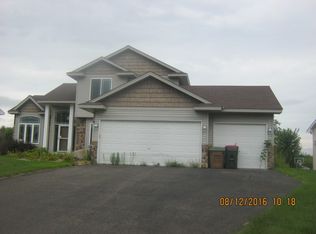 9578 Park Place Dr, Monticello, MN 55362