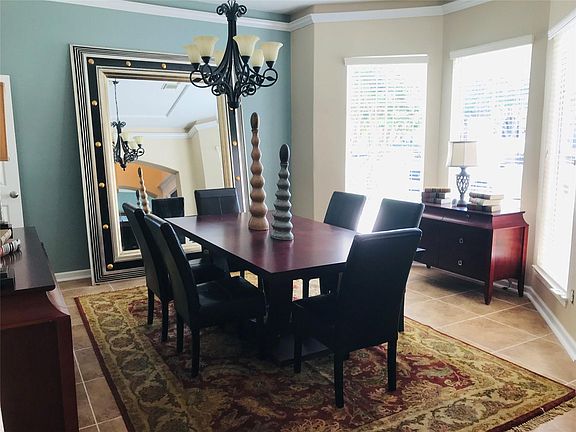 5th image of 3318 Sussex Way