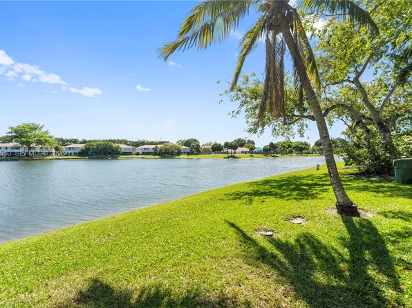 2540 W 67th Pl APT 204-28, Hialeah, FL 33016
