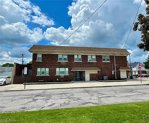 13501 Lakewood Heights Blvd #3 Photo 1