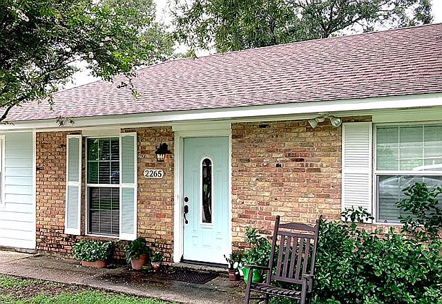 1st image of 2265 Carolyn Ave