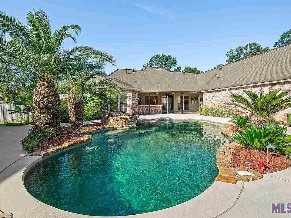 1st image of 14140 Dallas Dr