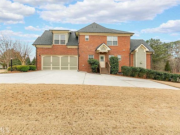 3rd image of 702 Cevera Lake Dr