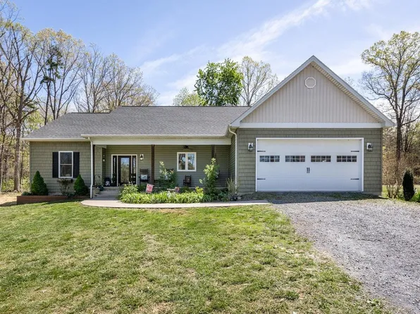 106 Crimora Mine Rd, Crimora, VA 24431