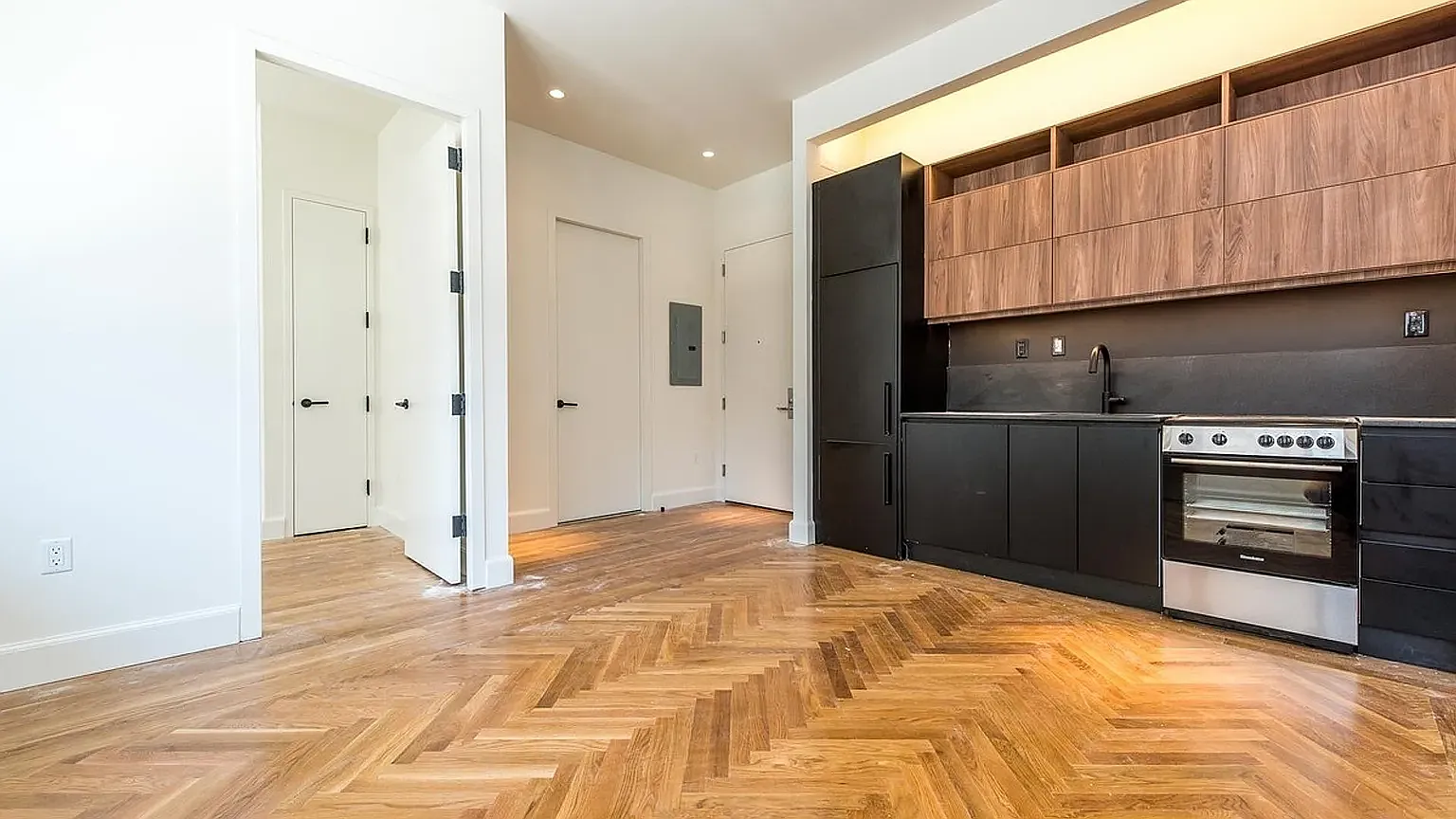 1 Duffield Street — Photo 1