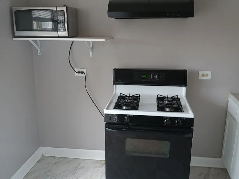 3806 W 13th St #3E — Photo 2