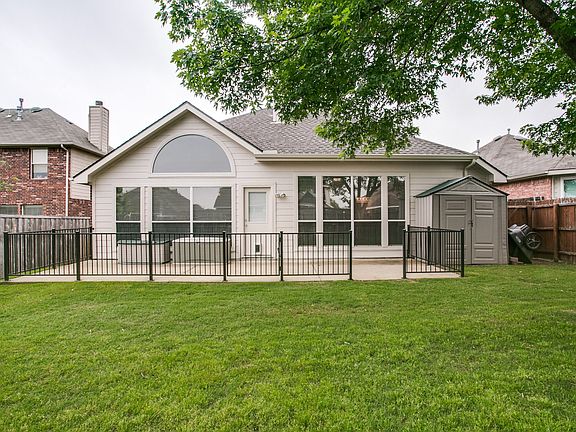 4th image of 6205 Creek Crossing Ln