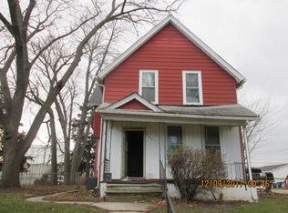2027 Dixwell St, Davenport, IA 52802