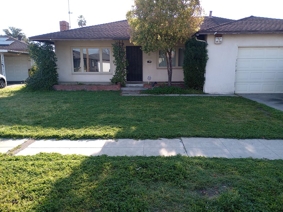 1st image of 3048 N Spalding Ave