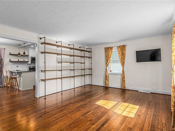 5th image of 1008 Madison Ave