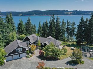 4685 Honeymoon Bay Rd, Freeland, WA 98253