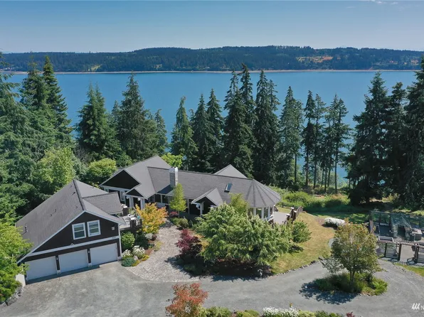 4685 Honeymoon Bay Road, Greenbank, WA 98253