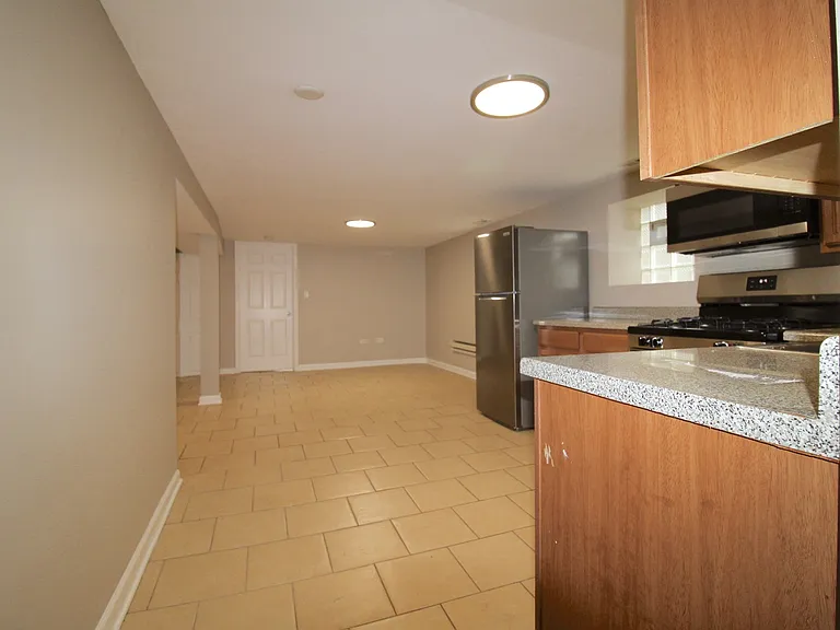 1519 N Linder Ave #G — Photo 11