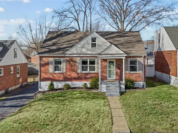 8605 Neier Ln, Saint Louis, MO 63123