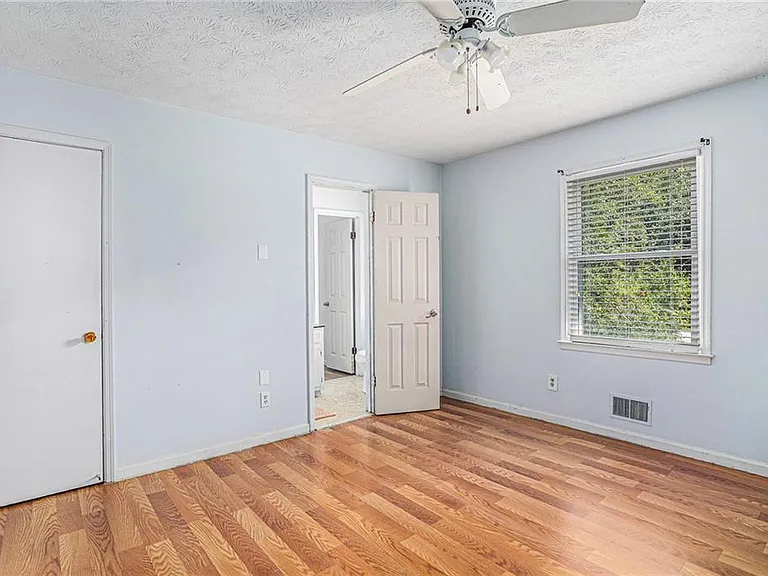 3660 Eagle Woods Cir — Photo 9