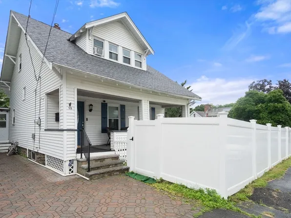 15 Greenwood St, Marlborough, MA 01752