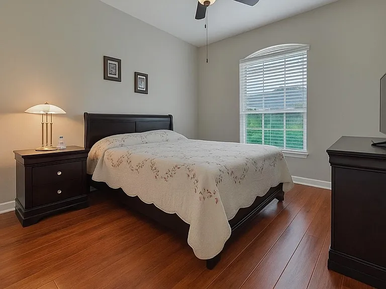 2718 Carriage Hollow Ln — Photo 15