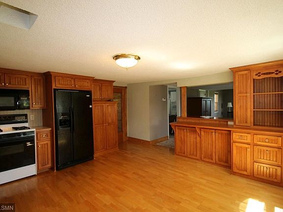 2nd image of 48642 Gallant Ave
