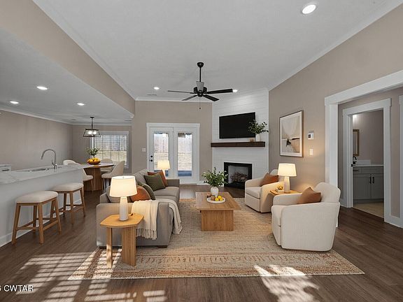5th image of 403 Fairway Blvd
