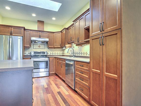 3rd image of 5855 Church Rd #9