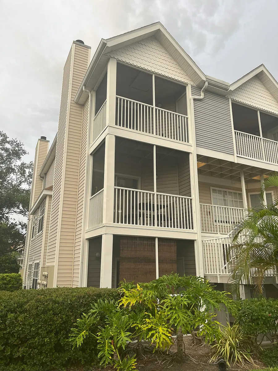 Building Photo - 850 S Tamiami Trl #328