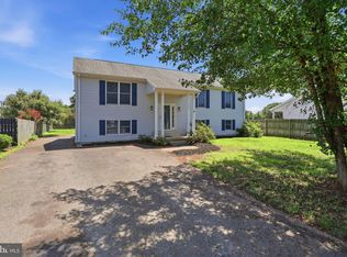6391 Waterdale Ct, Bealeton, VA 22712