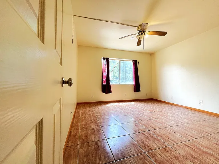 1349 Walnut Ave #A — Photo 15